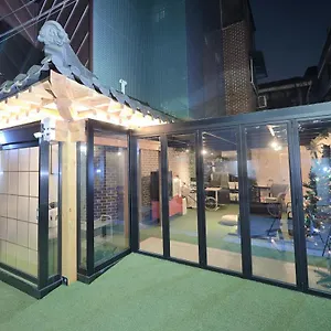 弘大y屋旅馆 招待所 首爾